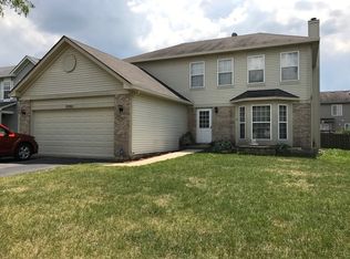 2001 Winchester Trl, Romeoville, IL 60446