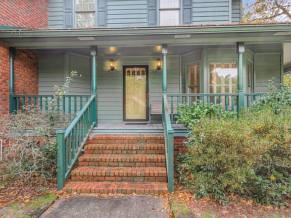 5th image of 202 Telfair Ct