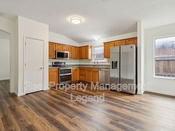 5th image of 3103 Eagle Mountain Dr
