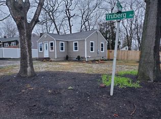 101 Truberg Ave, Patchogue, NY 11772