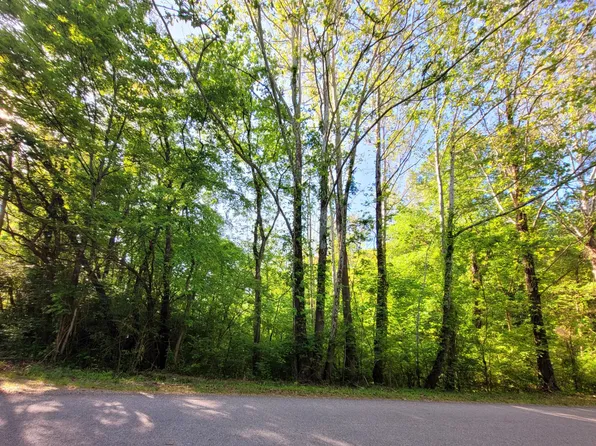 305 Tillamook Ln SE, Bremen, OH 43107