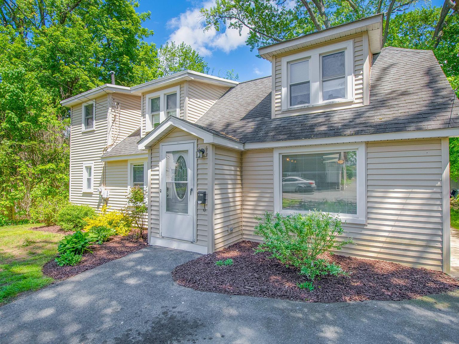 15 Casimir St, Westfield, MA 01085 Zillow