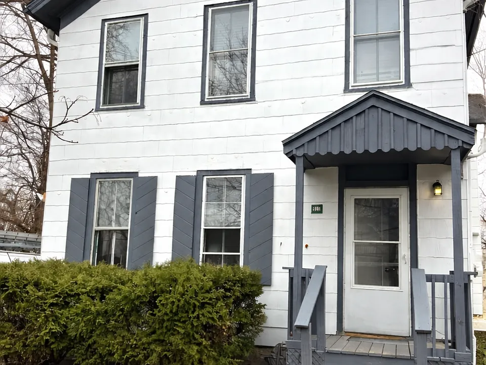 411 Barney St