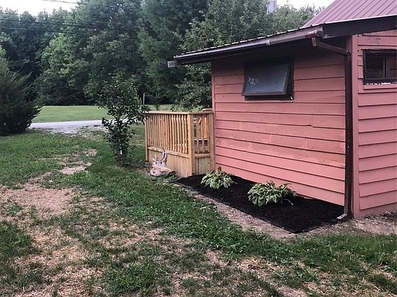 5th image of 21349 Storrs Rd