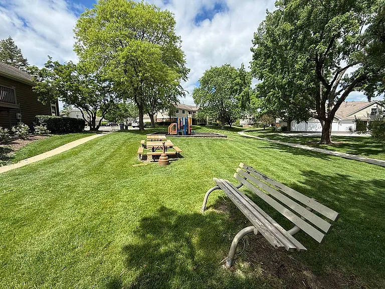 355 Lambert Dr #B2 — Photo 19