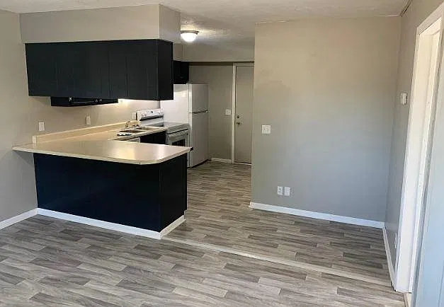 2 bed, 900 sqft, $950 — Photo 4