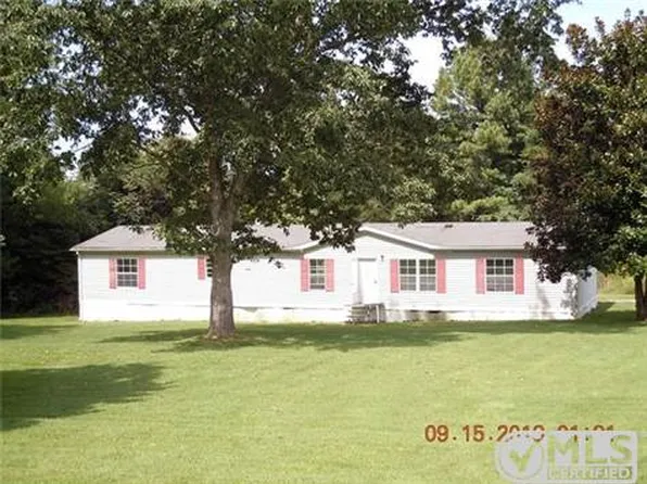 375 Wall Rd, Cunningham, TN 37052