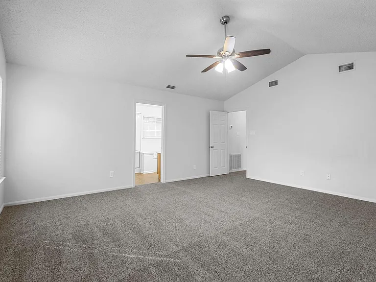 2313 Longmeadow St — Photo 25