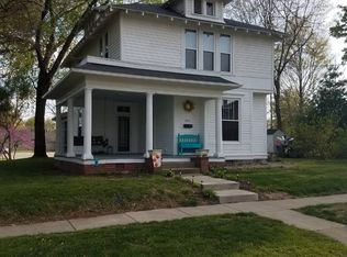 403 W Walnut St, Robinson, IL 62454