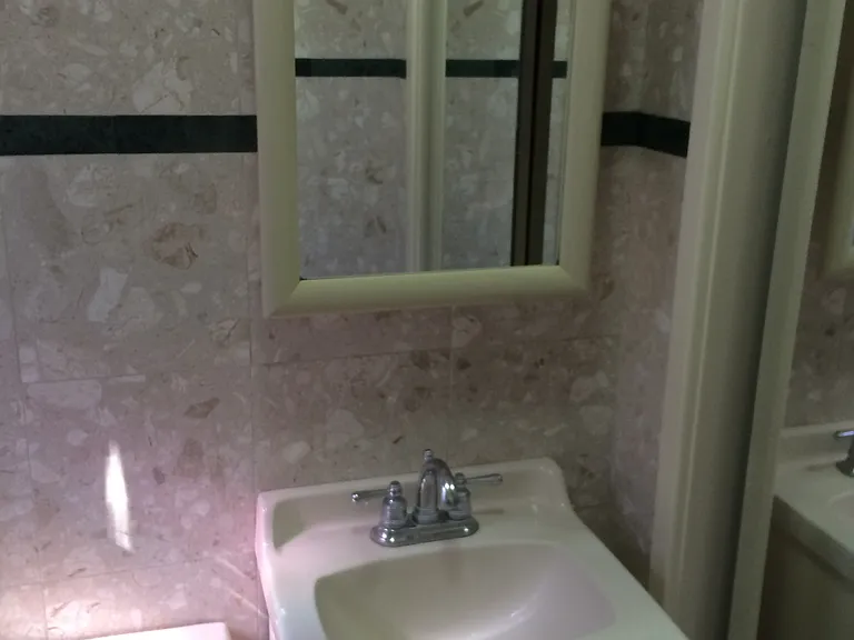 181 Grand Ave #1 — Photo 8