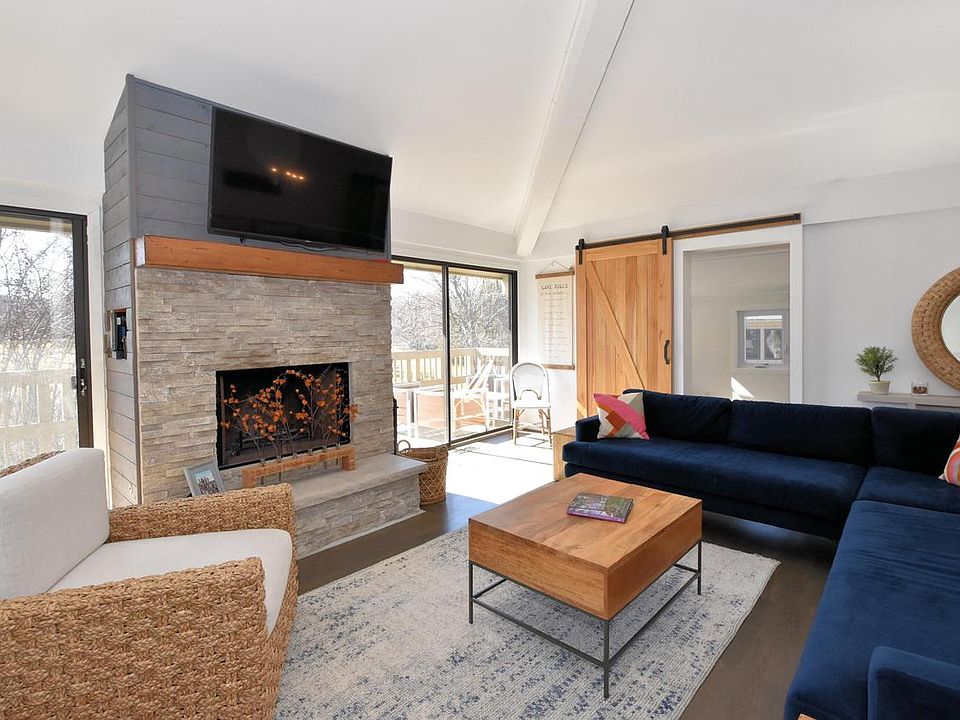 1st image of 713 Thornridge COURT #A