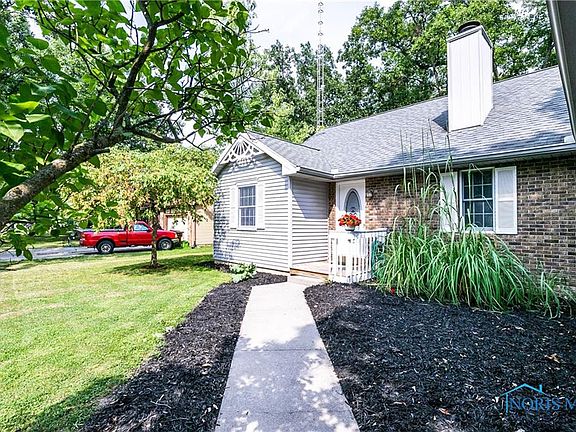 3rd image of 1877 Sherwood Dr