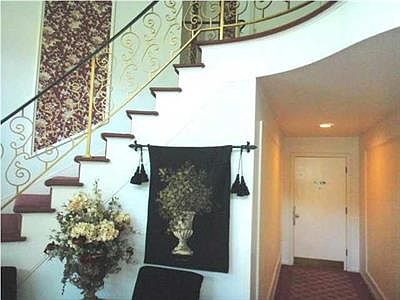 3rd image of 120 Fernwood Pl