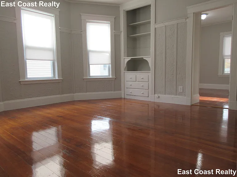 25 Linden St #3 — Photo 6