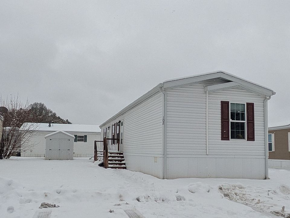 1st image of 102 Van Buren Cir #102
