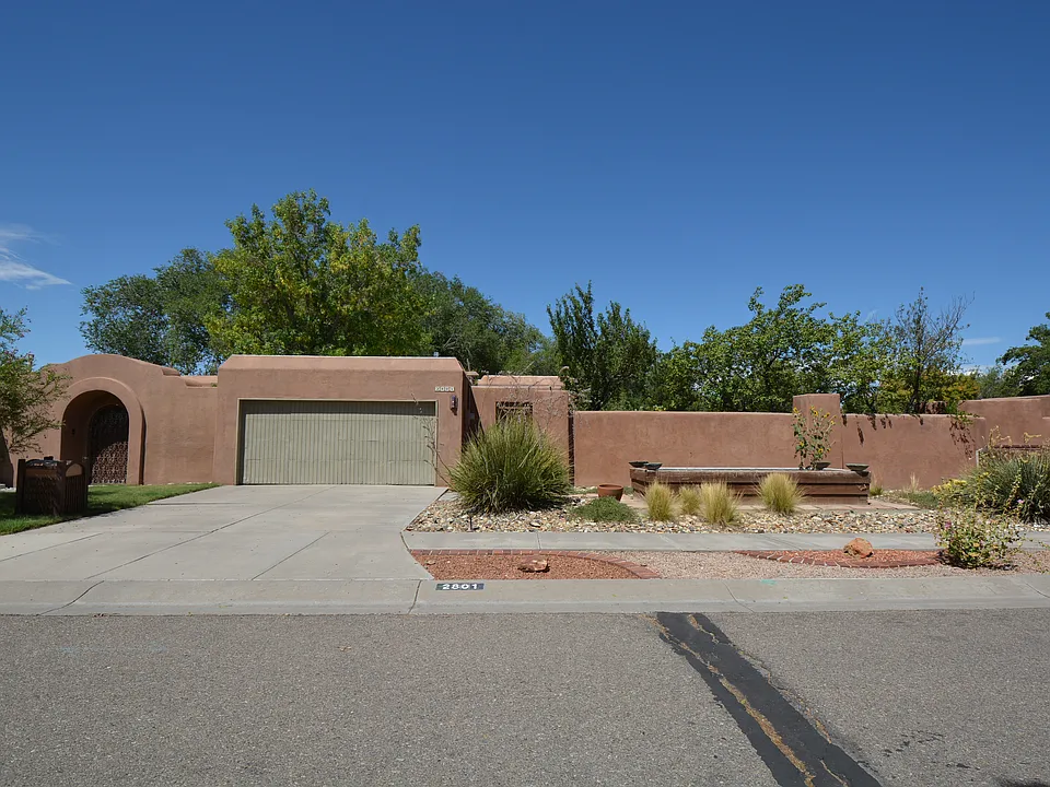 2801 Don Pablo Rd NW