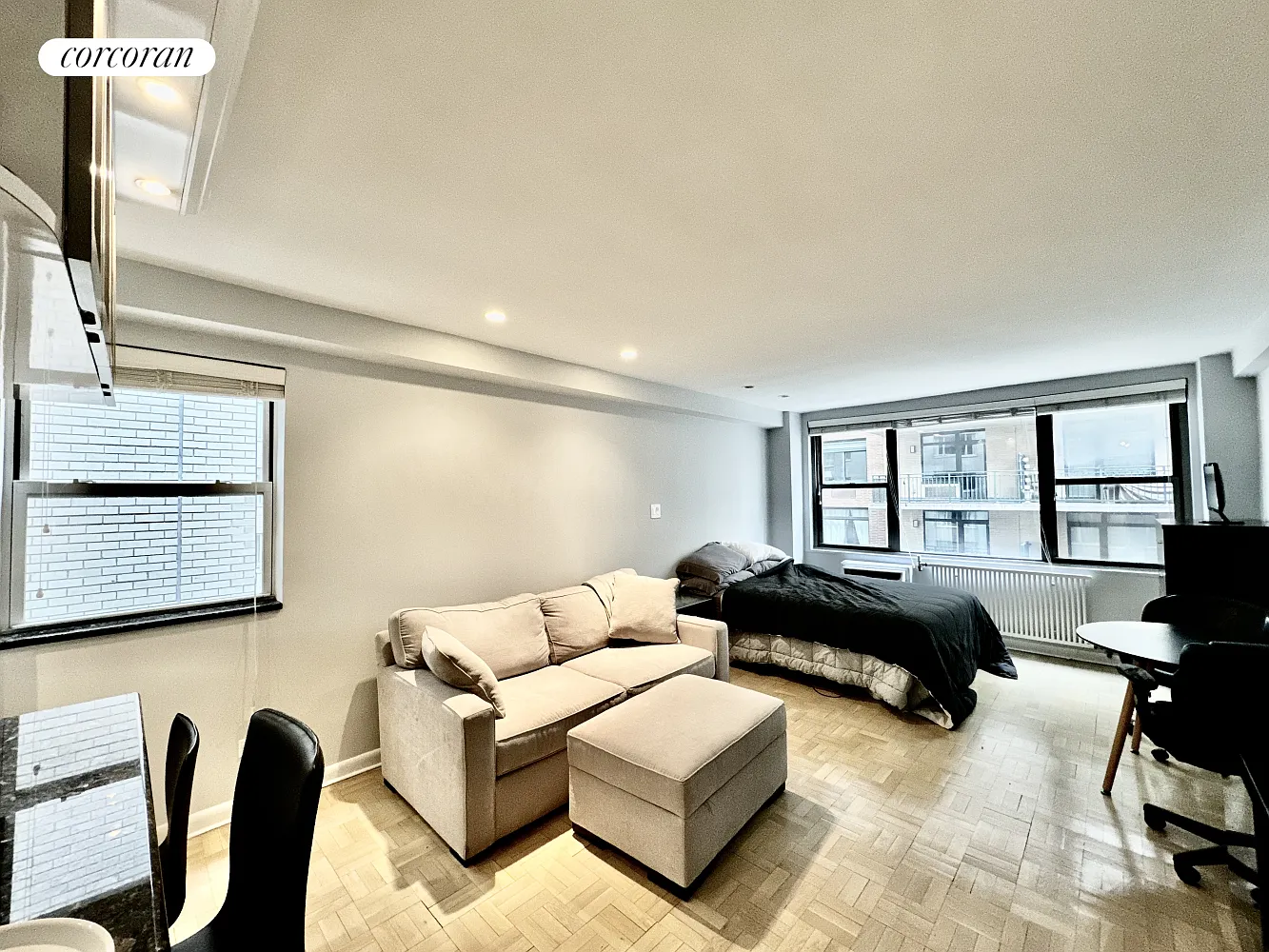209 E 56th St APT 8H photo 1