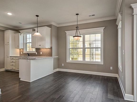 4th image of 15919 Fontana St APT 210