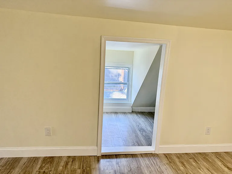 241 S 46th St #241 — Photo 4
