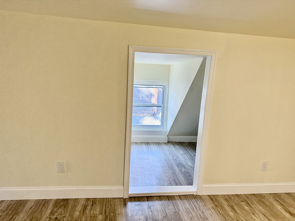 Brand-New Attic _ Spacious, Bright, Fully Renovated