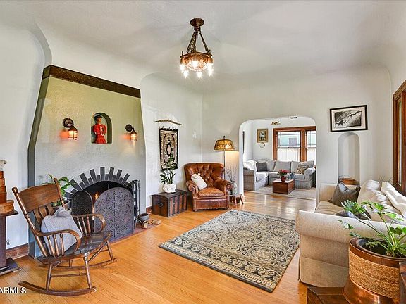 4th image of 922 W WILLETTA Street