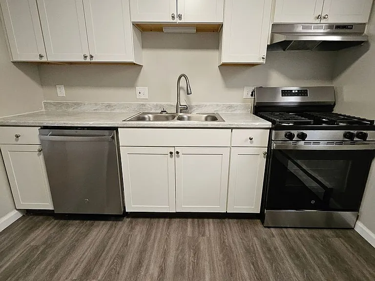 122A N Washington St — Photo 7