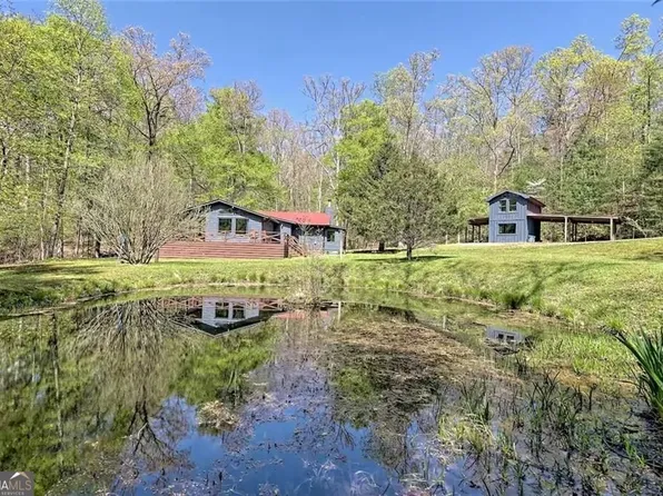 1074 Auberry Ln, Morganton, GA 30560