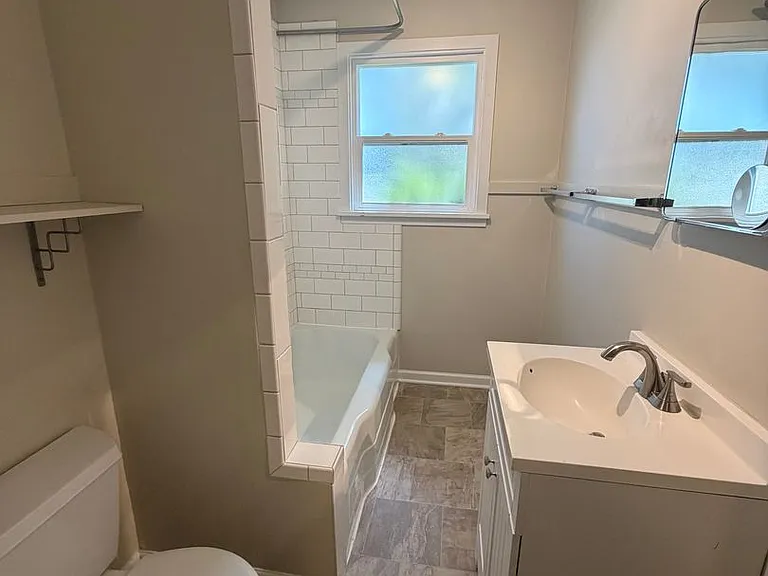 1018 Cypress Ln — Photo 9