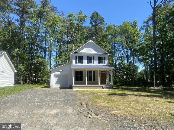 2nd image of 113 Laurel Ln
