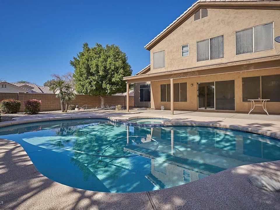 1st image of 4605 E Summerhaven Dr