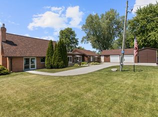13838 S Croissant Dr, Burnham, IL