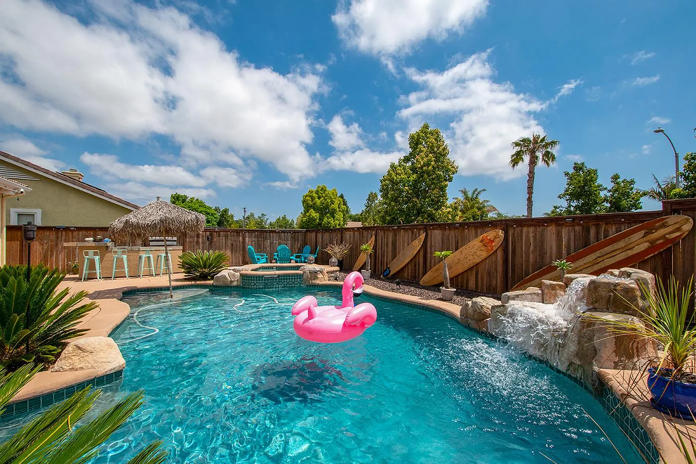 4 bed, 2400 sqft, $11,000 — Photo 1