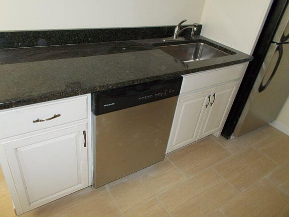 3rd image of 101 S 49th Ave APT 9