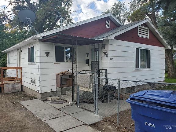 2nd image of 317 W Avenue D