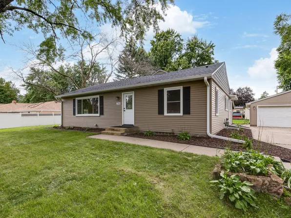 1709 Duluth St, Saint Paul, MN 55109