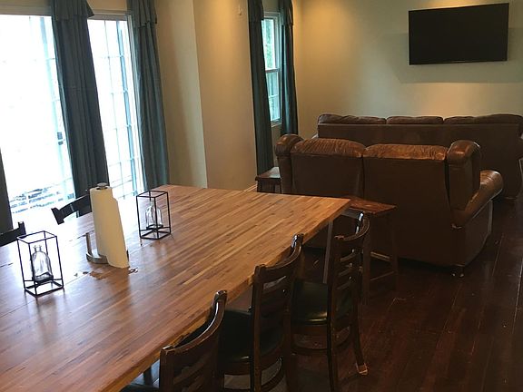 2nd image of 320 Waterbury Cir