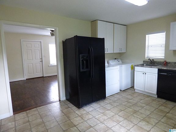3rd image of 149 Daly St