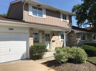 1561 S Blanchard St, Wheaton, IL 60189