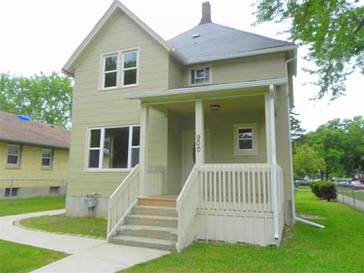 1st image of 900 S Lavoie Ave