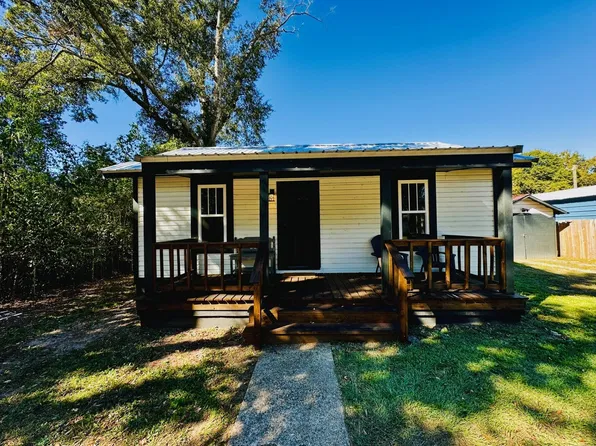 805 Branton Ave, Columbia, MS 39429