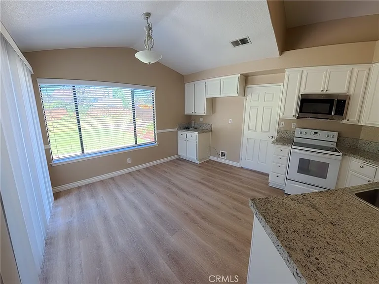 30288 Mersey Ct — Photo 12