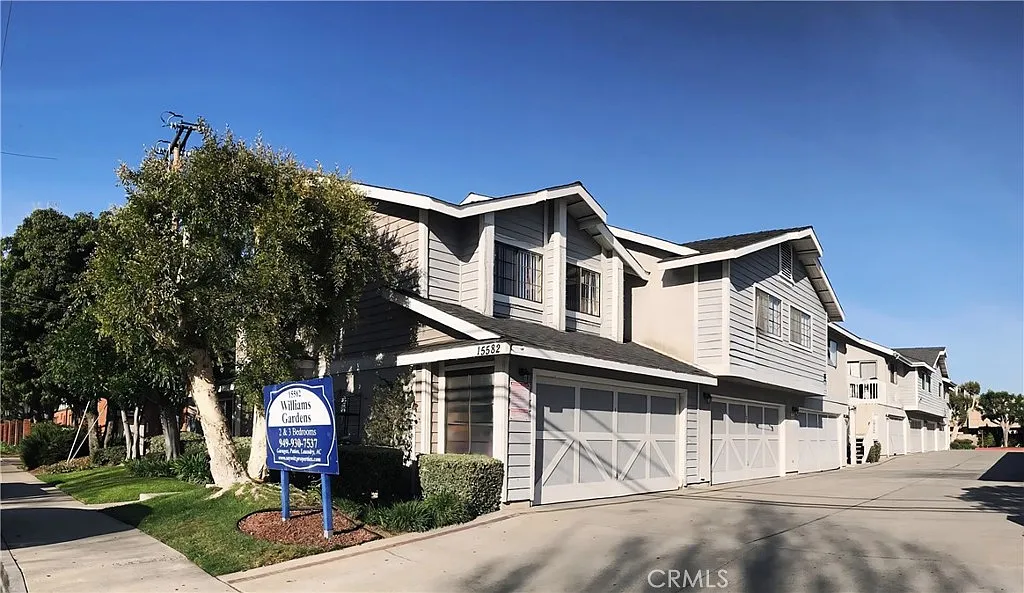 3 bed, 2.0 bath, 11347 sqft, $3,895 — Photo 1