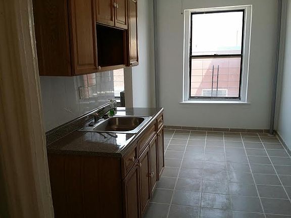 4th image of 4138 Barnes Ave APT 4D