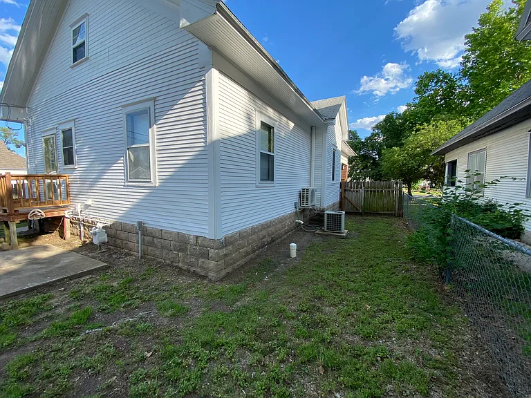 300 W 12th Ave — Photo 33