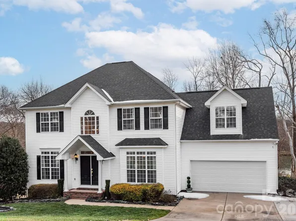 156 Lighthouse Rd, Mount Holly, NC 28120