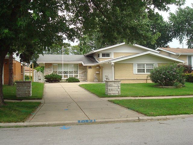 1st image of 10421 Georgia Ln