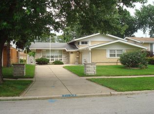 10421 Georgia Ln, Oak Lawn, IL 60453