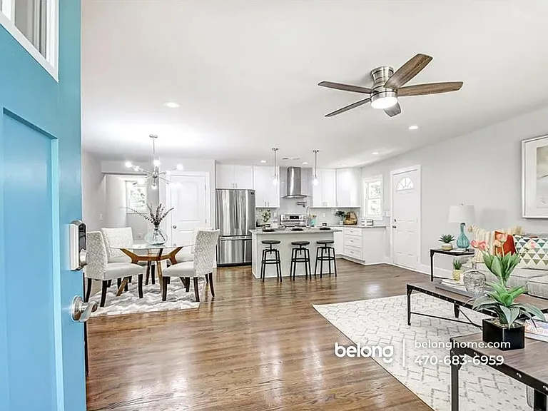 198 W Lake Dr NW — Photo 3