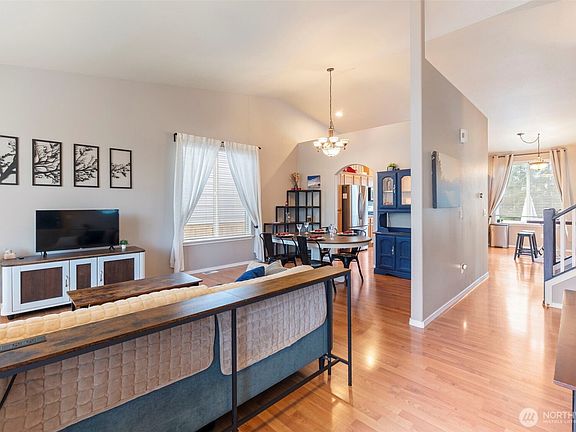 4th image of 2201 Cooper Crest Street NW