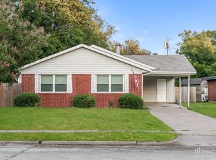 930 Liberty Dr, Irving, TX 75061